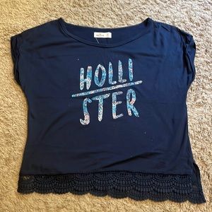 Hollister top!